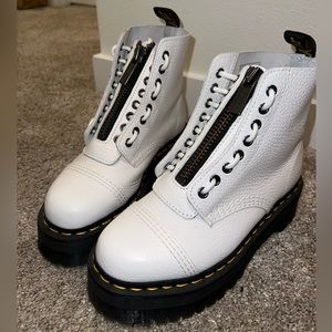 Dr. Martens Sinclair Milled Napa Soft Leather - White Size 6US